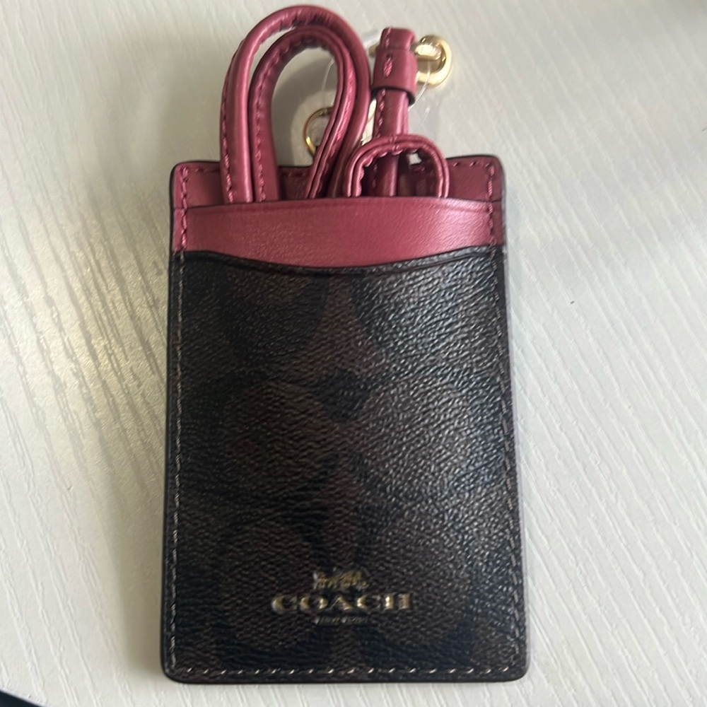 Coach ID Lanyard Rouge NWT